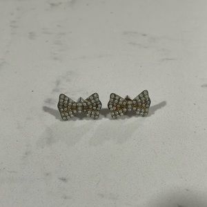 Betsey Johnson bow earrings
